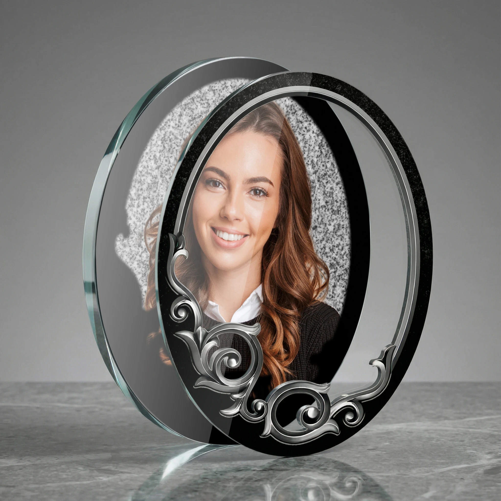 Фото на стекле с декором